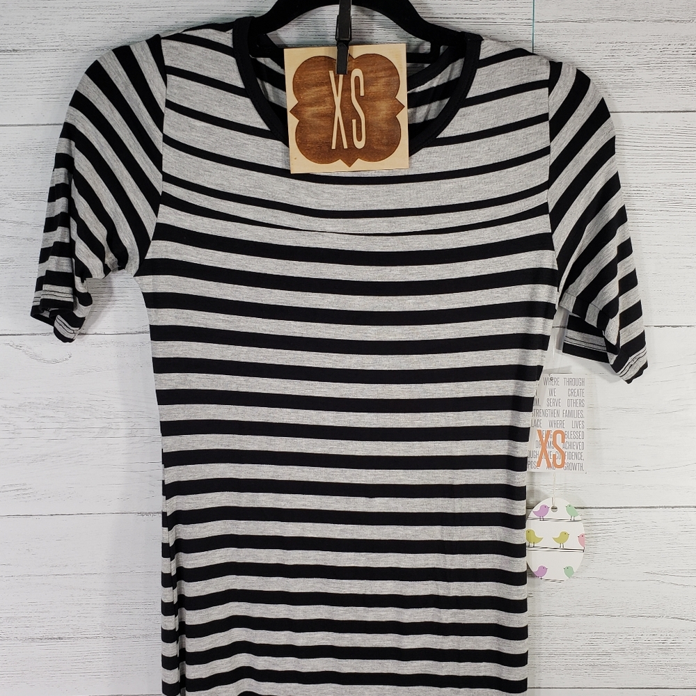 Xs LuLaRoe Julia